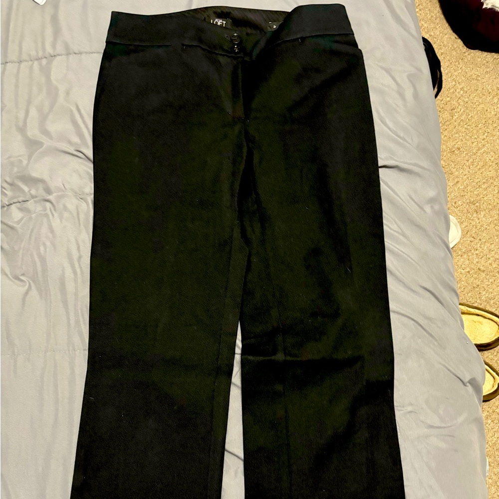 Women’s LOFT Black dress slacks 
Size 2petite